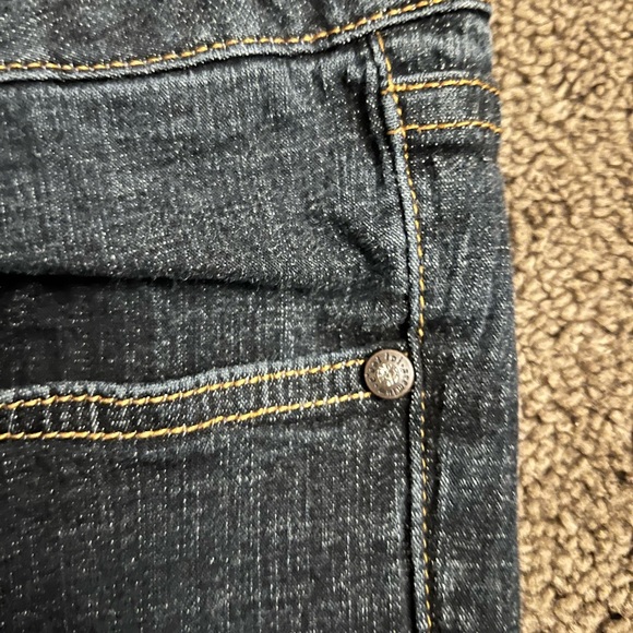 Plus size capris - Picture 3 of 5